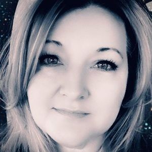 Meet your Posher, Lorna